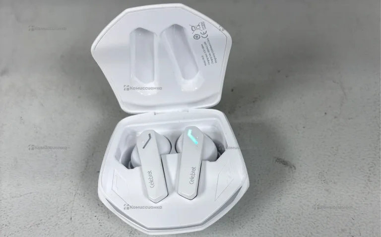 Наушники  Celebrat W26