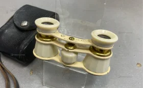 Бинокль театральный