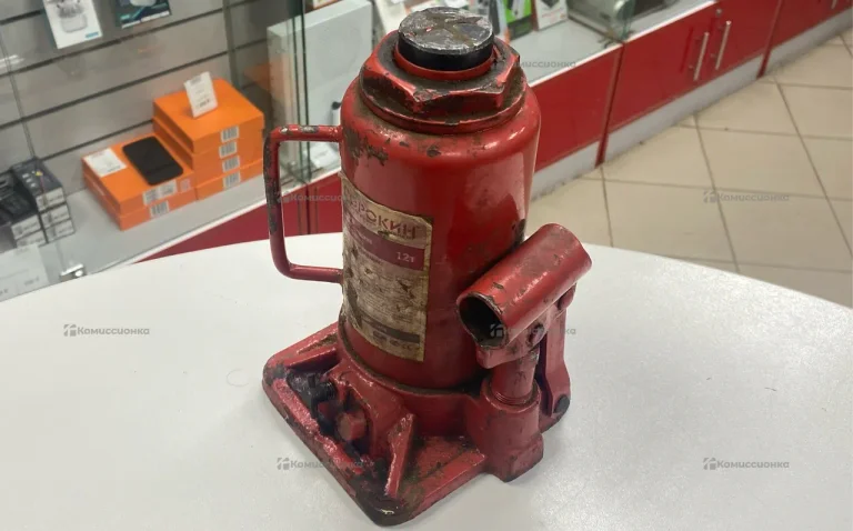 Домкрат гидравлический бутылочный СОРОКИН