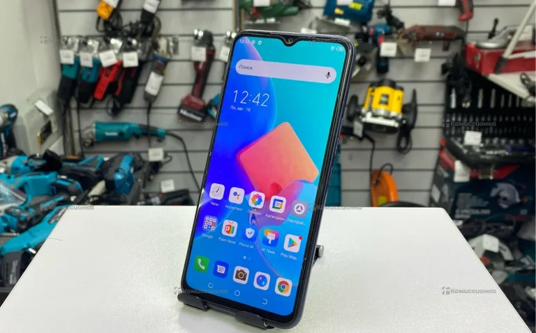 Tecno spark 8c 4/64