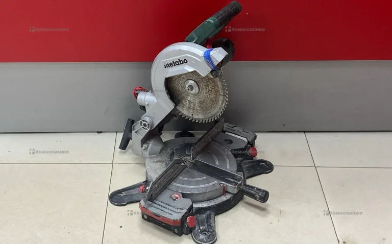 Торцовочная пила metabo KS 216 M Lasercut