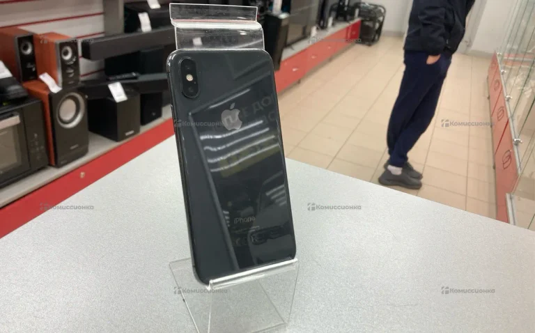 Apple iPhone X 3/64 ГБ