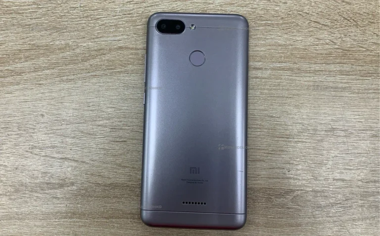 Xiaomi Redmi 6 3/32 ГБ