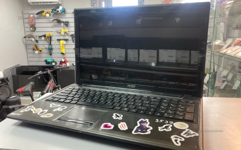 Ноутбук MSI