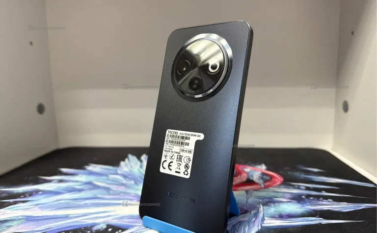 Tecno Spark 30C 4/128 ГБ