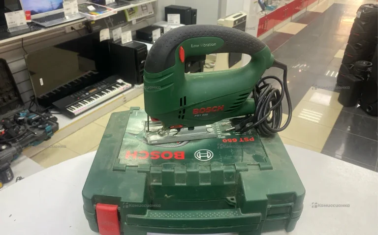 Электролобзик Bosch PST 650