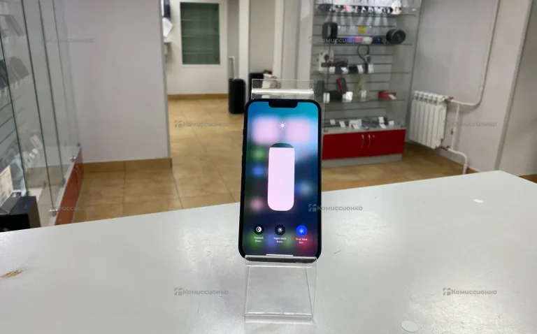 Apple iPhone 13 4/128 ГБ