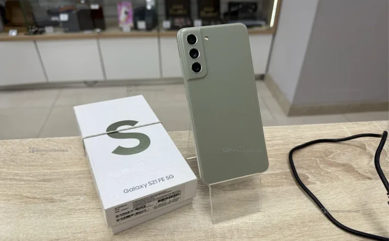 Samsung Galaxy S21 FE 5G 8/256 ГБ