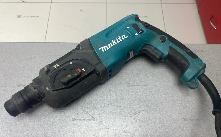 Перфоратор Makita HR2470