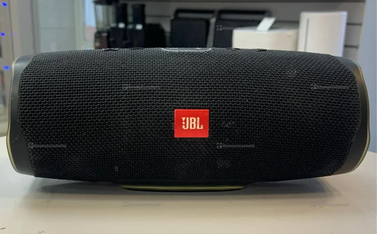 Колонка  JBL CHARGE 4