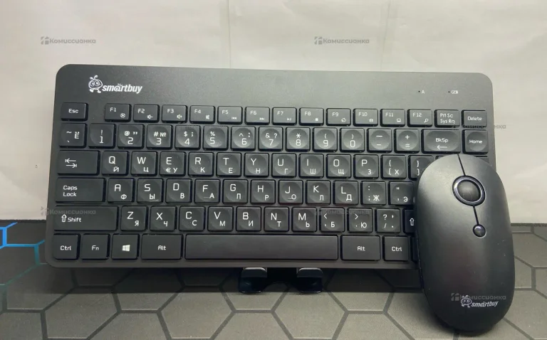 Беспроводные клавиатура и мышка Smartbuy