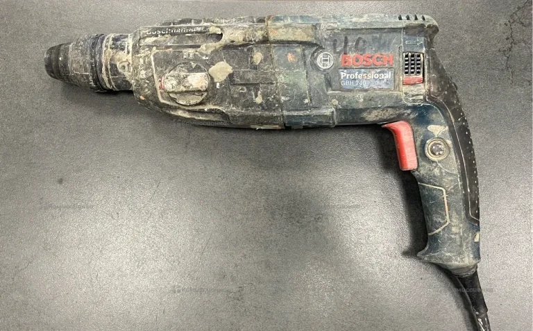 перфоратор Bosch GBH240