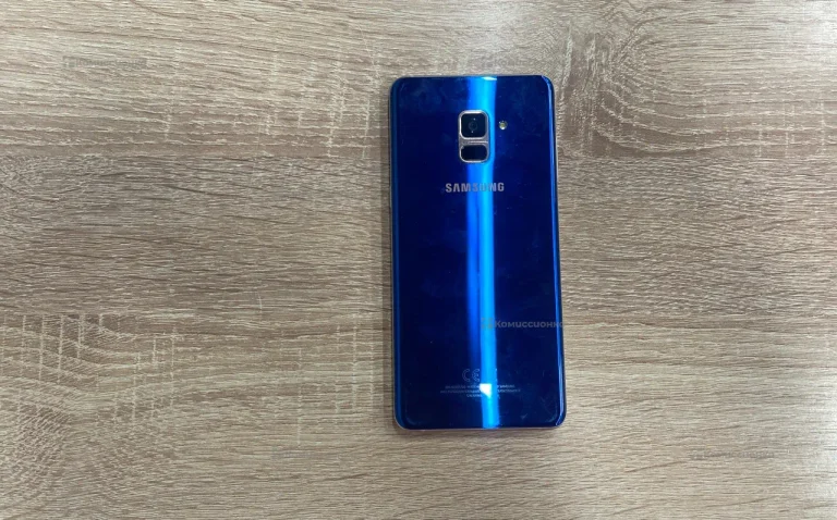 Samsung Galaxy A8+ (2018) 4/32 ГБ
