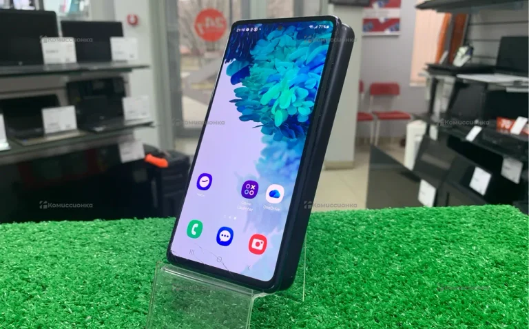 Samsung Galaxy S20 FE 8/256 ГБ