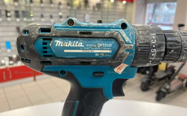 Шуруповерт Makita DF331D