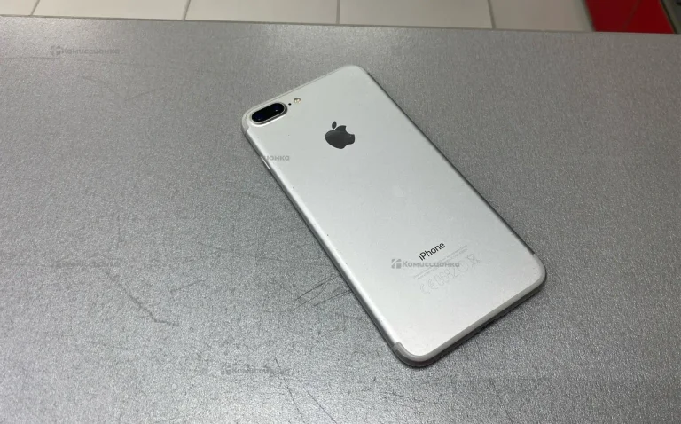 Apple iPhone 7 Plus 3/128 ГБ
