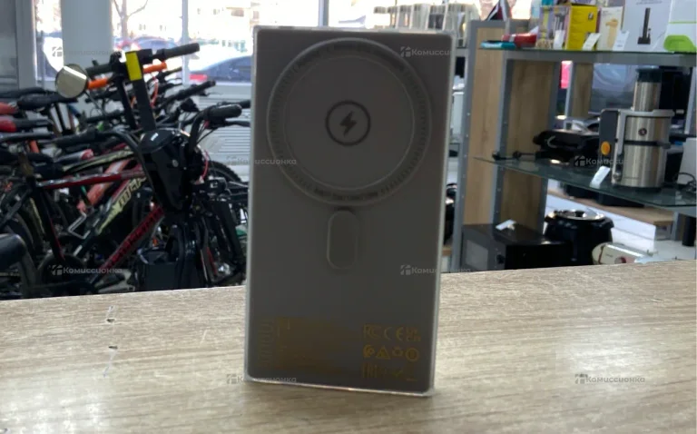 Power Bank  20.000 с MacSafe