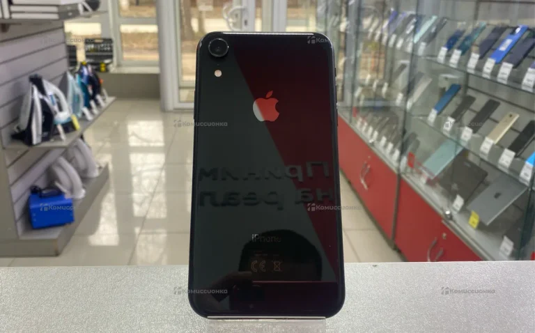 Apple iPhone XR 3/128 ГБ