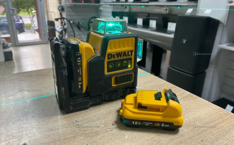 Лазерный Уровень DEWALT 3D (REP) 12V