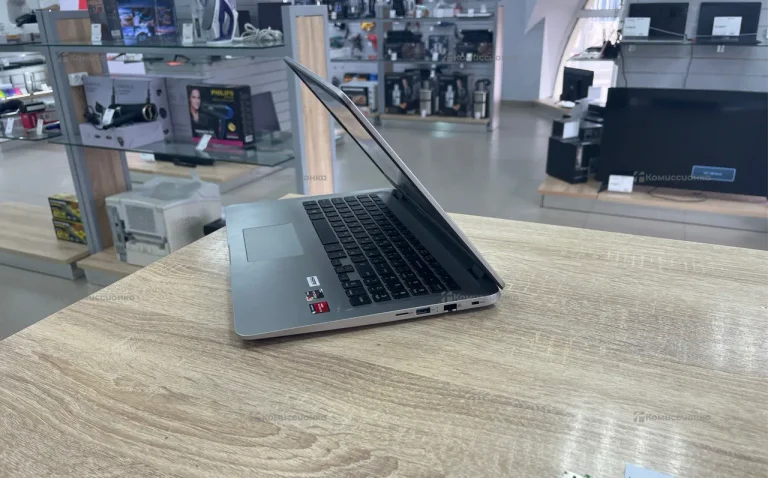 Ноутбук   MAIBENBEN