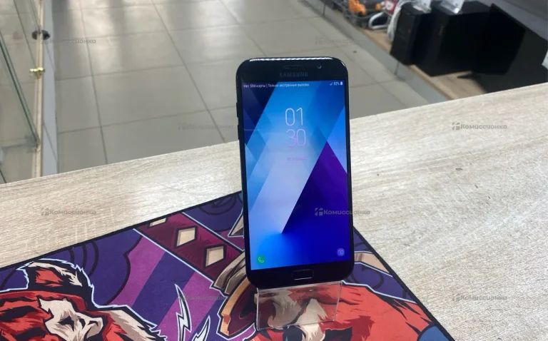 Samsung Galaxy A7 (2017) 3/32 ГБ