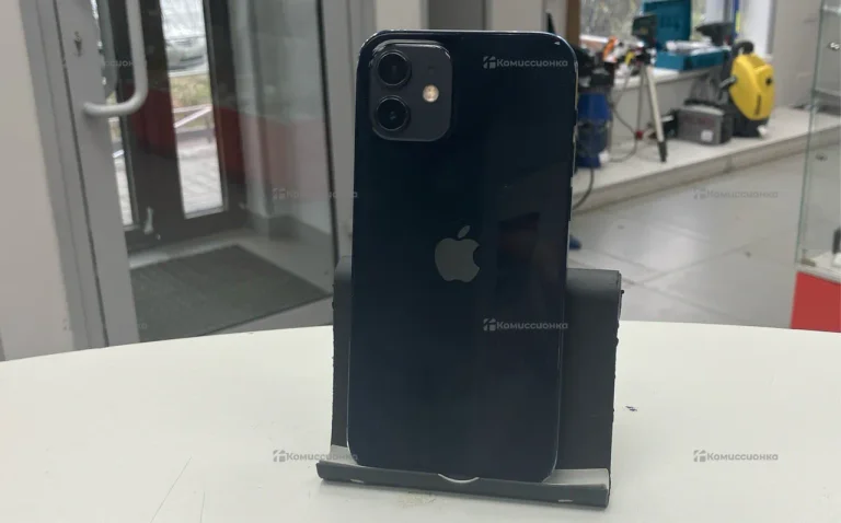 Apple iPhone 12 64 ГБ