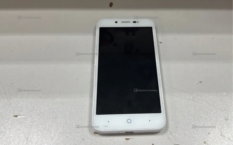 ZTE Blade A610 2/16 ГБ