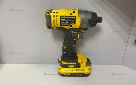 Винтоверт ударный Stanley Fatmax SFMCF800B-XJ