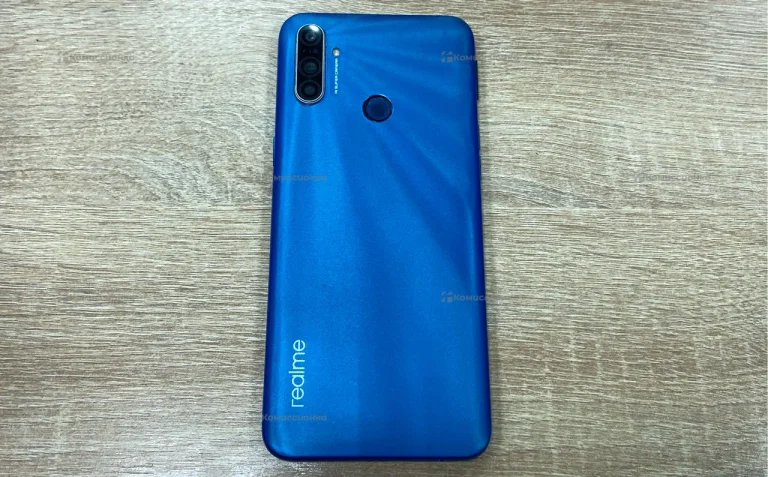 Realme C3 4/64 ГБ