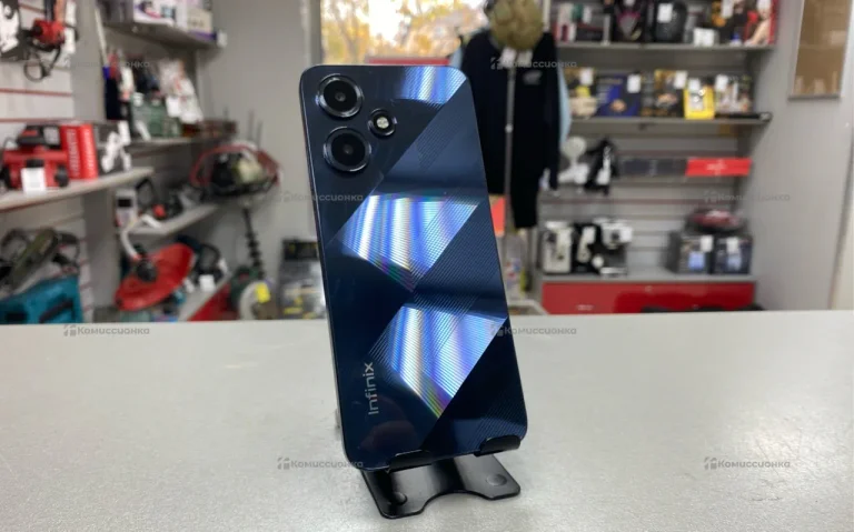 Infinix Hot 30 Play 8/128 ГБ