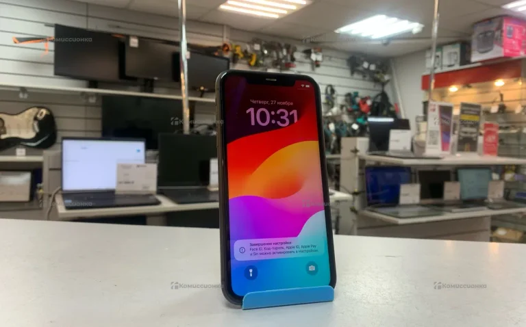 Apple iPhone 11 4/128 ГБ