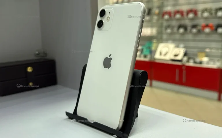 Apple iPhone 11 4/64 ГБ