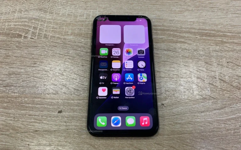 Apple iPhone XR 64 ГБ