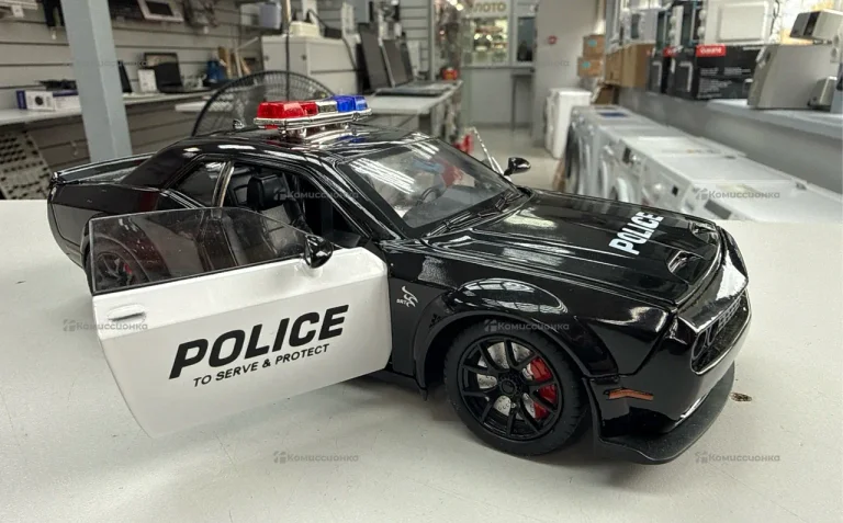 Машинка Police