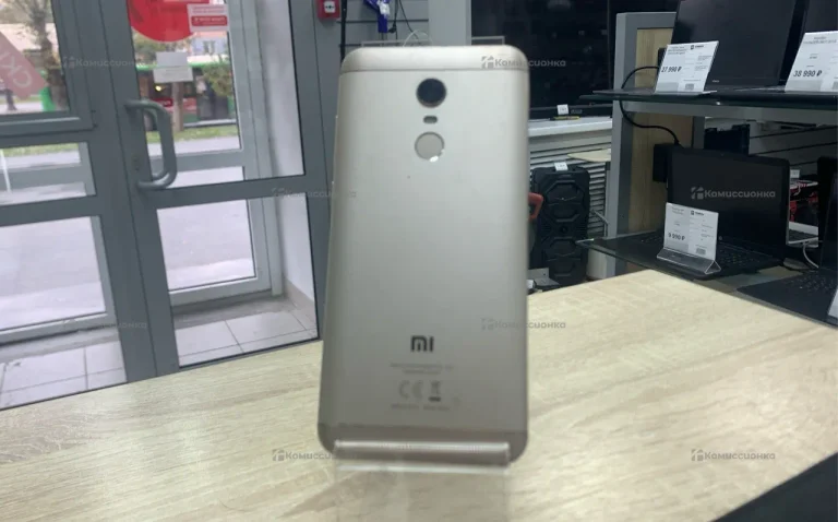 Xiaomi Redmi 5 Plus 4/64 ГБ
