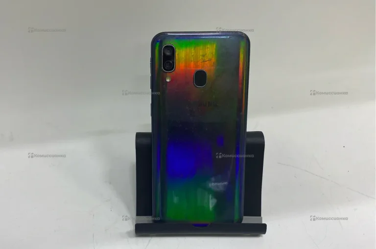Samsung Galaxy A40 4/64 ГБ