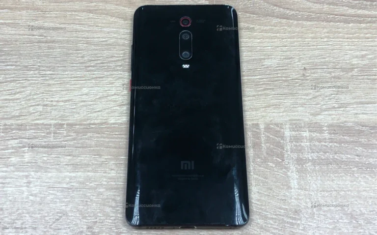 Xiaomi Mi 9 6/64 ГБ