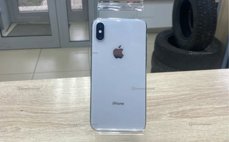 Apple iPhone X 3/256 ГБ