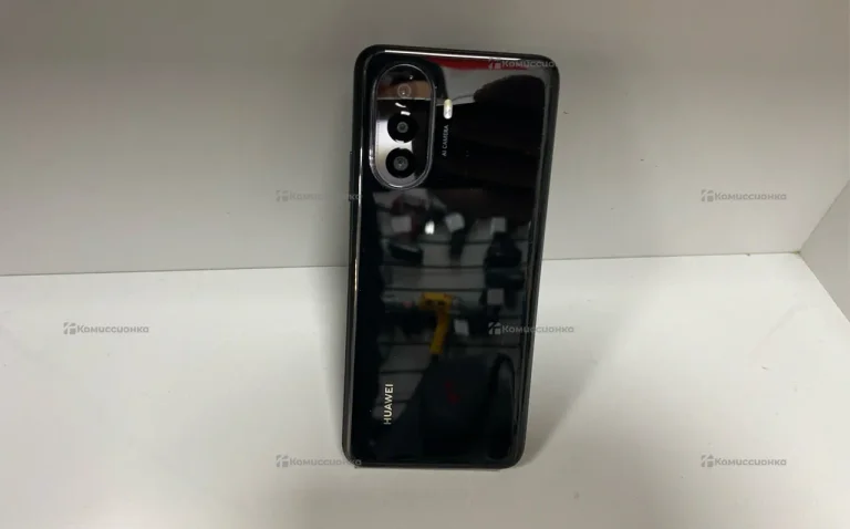 Huawei Nova Y70 4/128 ГБ