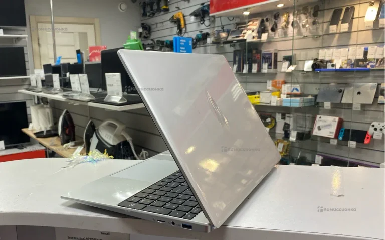 Ноутбук  Azerty AZ-1506