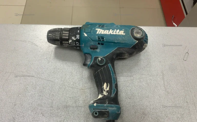 дрель шуруповерт Makita DF0300