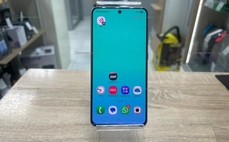 Samsung Galaxy S21 FE 8/128 ГБ