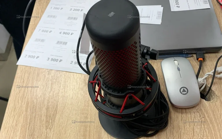 Микрофон HyperX Quadcast
