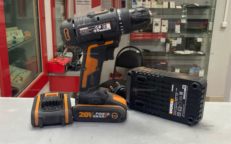шуруповерт WORX  WX100