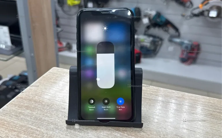 Apple IPhone XR 64Гб