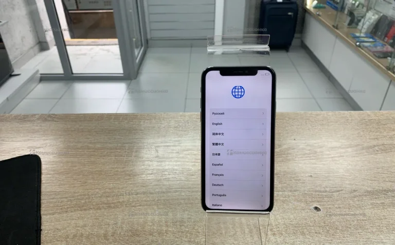 Apple IPhone X 64 ГБ