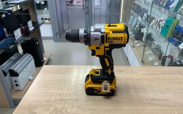 Дрель шуруповерт DeWalt DC911