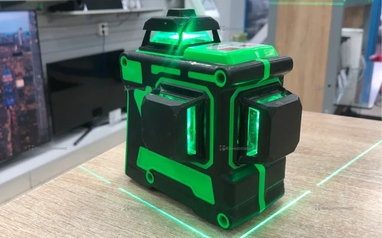 Лазерный уровень Hilda 3D-12