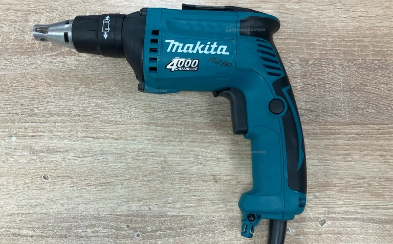 Шуруповерт Makita FS4000