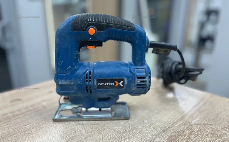 Электролобзик Dexter 500j52